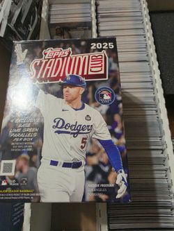 2025 Topps Stadium Club Base Cards! Complete your set!