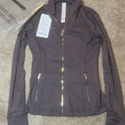lululemon define cropped jackek - nut meg