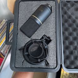 MXL 770 Microphone 