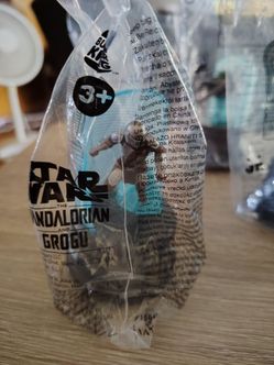 Burger king mandalorian and grogu toys