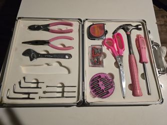 Pink tools set