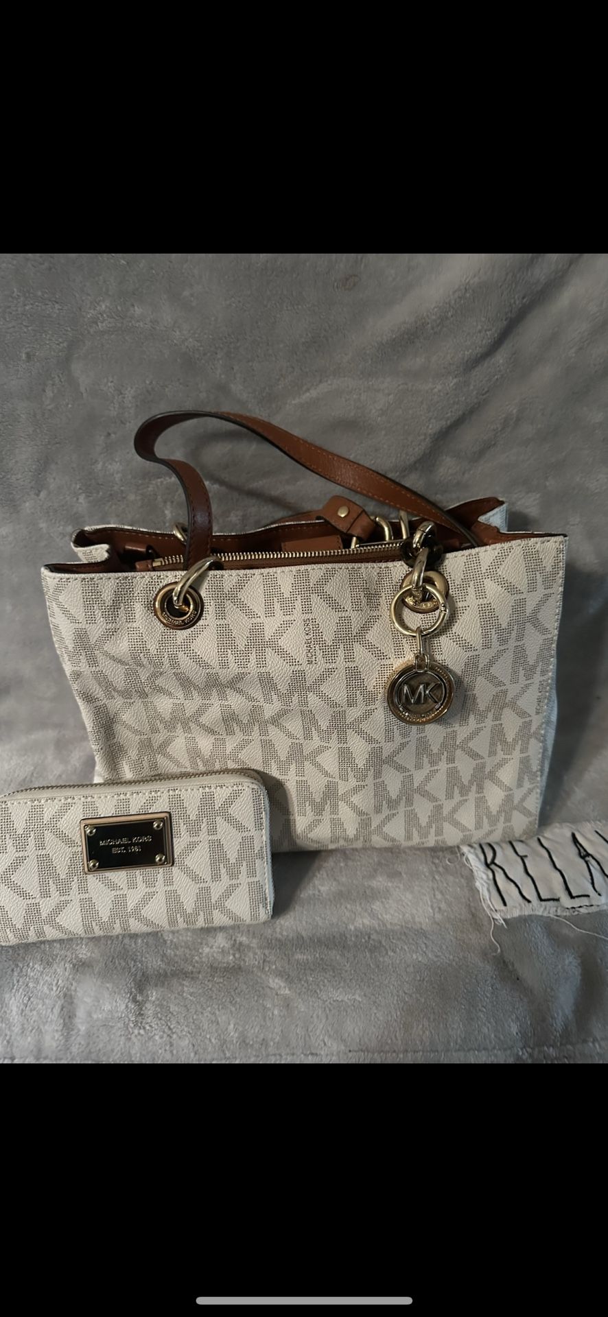 Beautiful White & Brown Michael Kors Purse