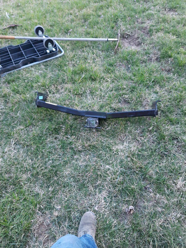 Reese Hitch For 2009 Nissan Rogue Assembly