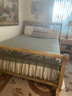 Bedroom set