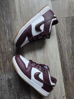 Nike Dunk low Sz 2.5y $25