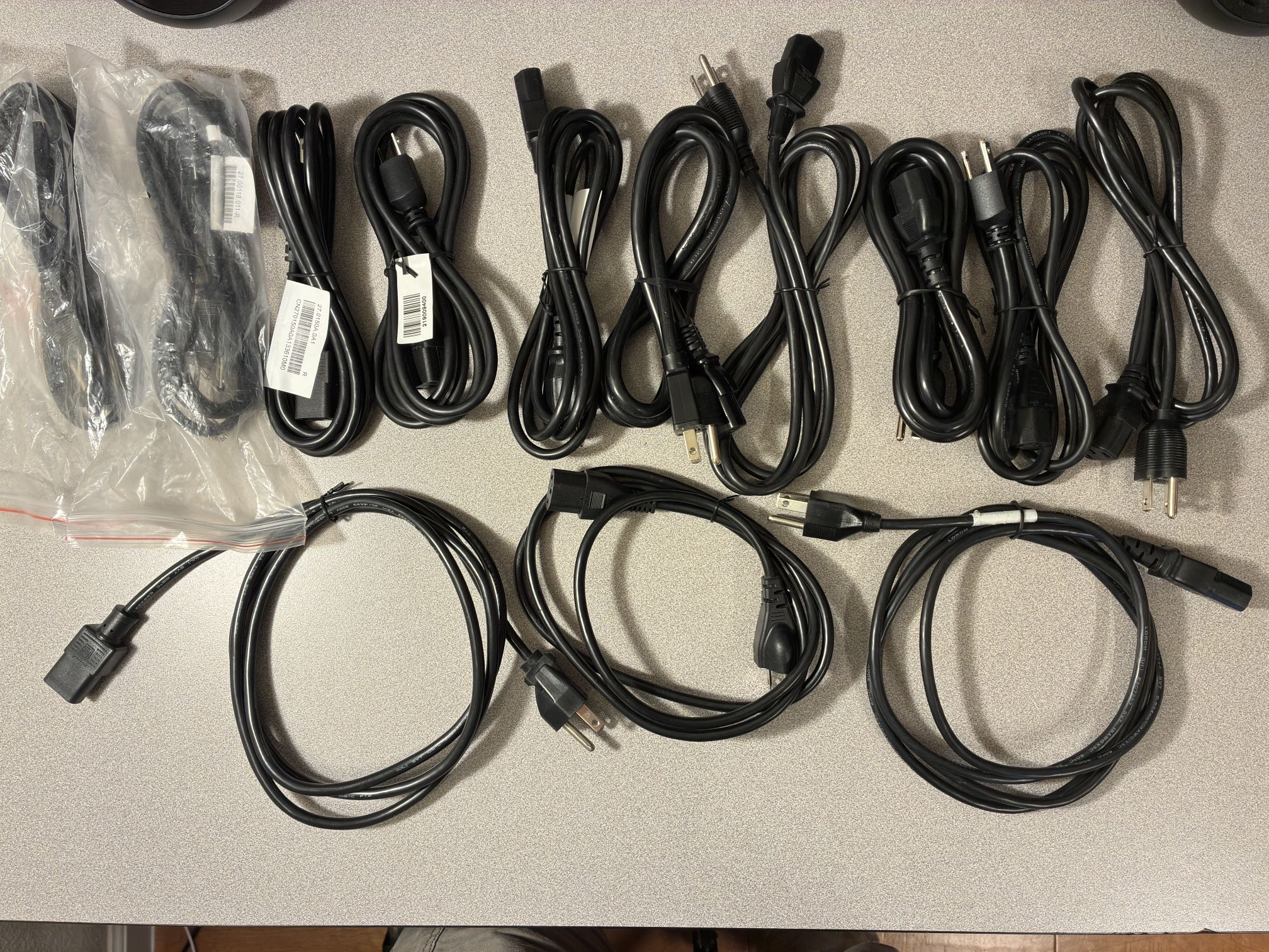 Computer Power Cords (NEMA 5-15P to C13 connector) - Pack of 13