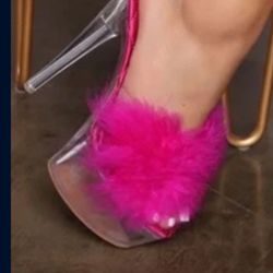 High heels  Fashion Nova Size 6.  Estan Como Nuevos. Baratos