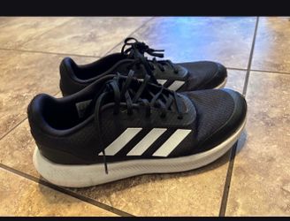 Women’s addias size 7