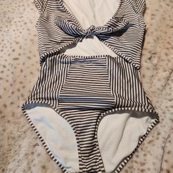 New Athleta Swimsuit Small