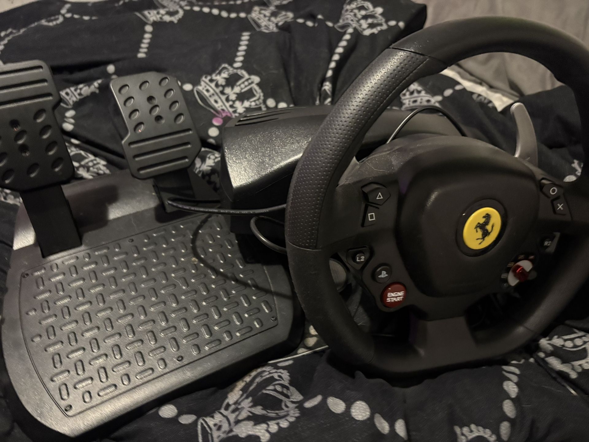 Thrustmaster T80 Ferrari 488 GTB Edition Racing Wheel and pedals for playstaion
