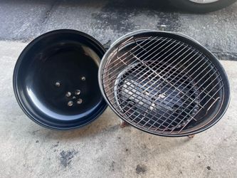 $35 Parrilla Weber Smokey Joe Original de Carbón Portátil
