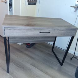 Used Desk 