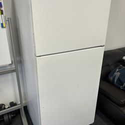 Fridge With Freezer