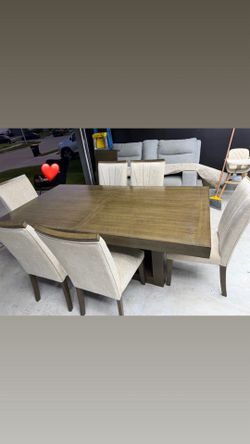 Dinning Table $500