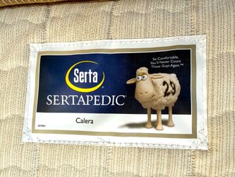 Serta Sertapedic Queen Size Mattress with Mattress Topper - Barely Used