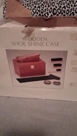 Wooden shoe shine kit