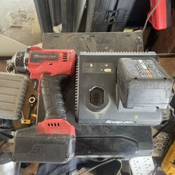 Snap-On 3/8 Impact Wrench ,Batteries And Charger 