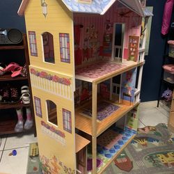 Doll House