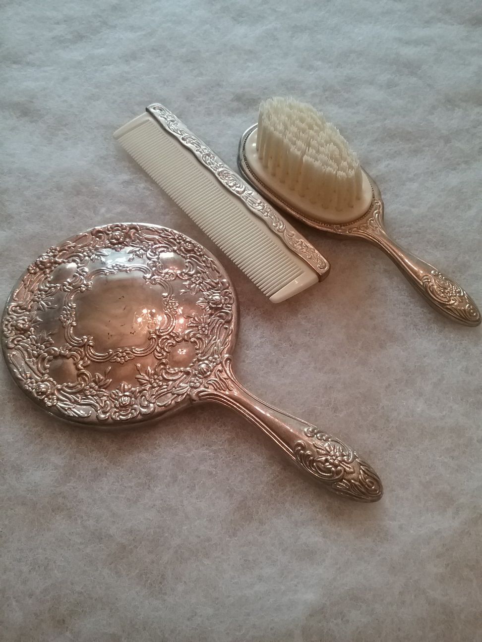ANTIQUE STYLE CHILD'S MIRROR,BRUSH AND COMB SET