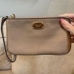 Small Tan Micheal khors Wristlet 