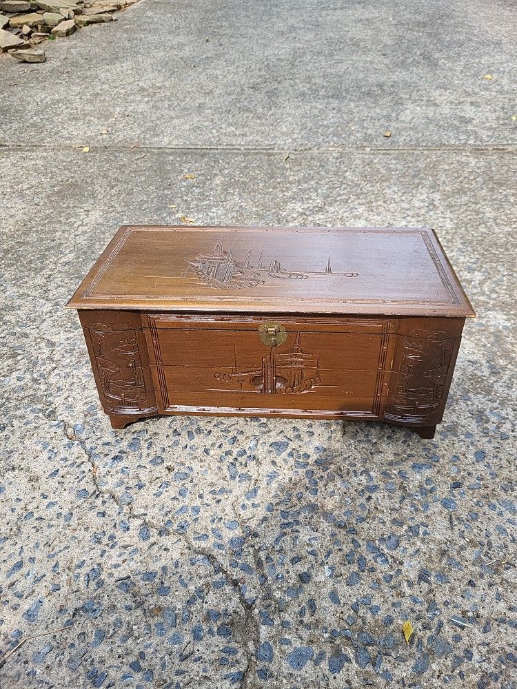 Real Wood Antique Jewelry Box 