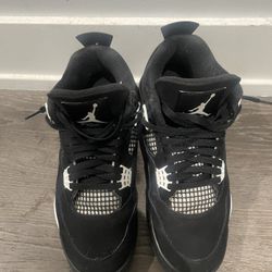 Jordan 4 White Thunder