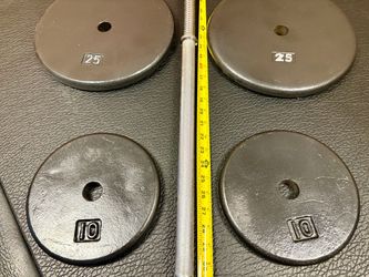 Standard 6 ft Gently Used Bar ( Split in 2 pieces) with pair of Cast Iron Plates of 25#, 10# and 5 pounders. Brute Weight: 100 #