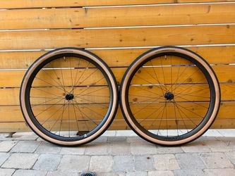 New Roval Terra C Carbon Wheels + New Specialized Pathfinder 45c Tirea