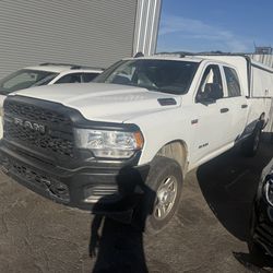 2022 ram 2500 tradesmen