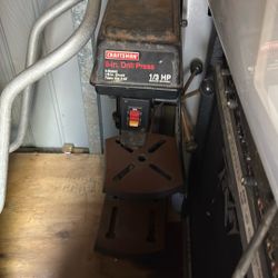 Craftsman 8 inch drill press 1/3 hp five speed half inch chuck table till 0 to 45°