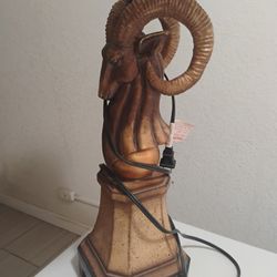 Lampara saga Genesis Dolls