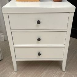White Nightstand w/ 3 Drawers 