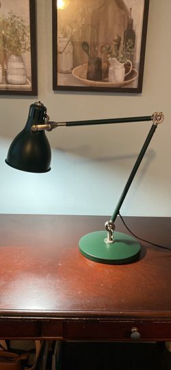 Green Adjustable Arm Desk Lamp