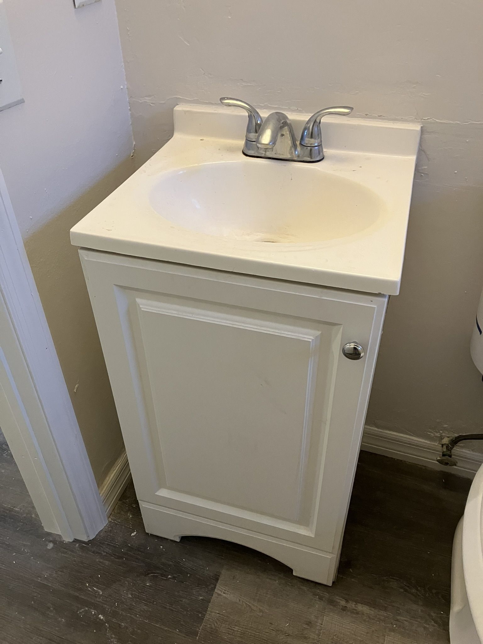 18” White Glacier Bay Vanity