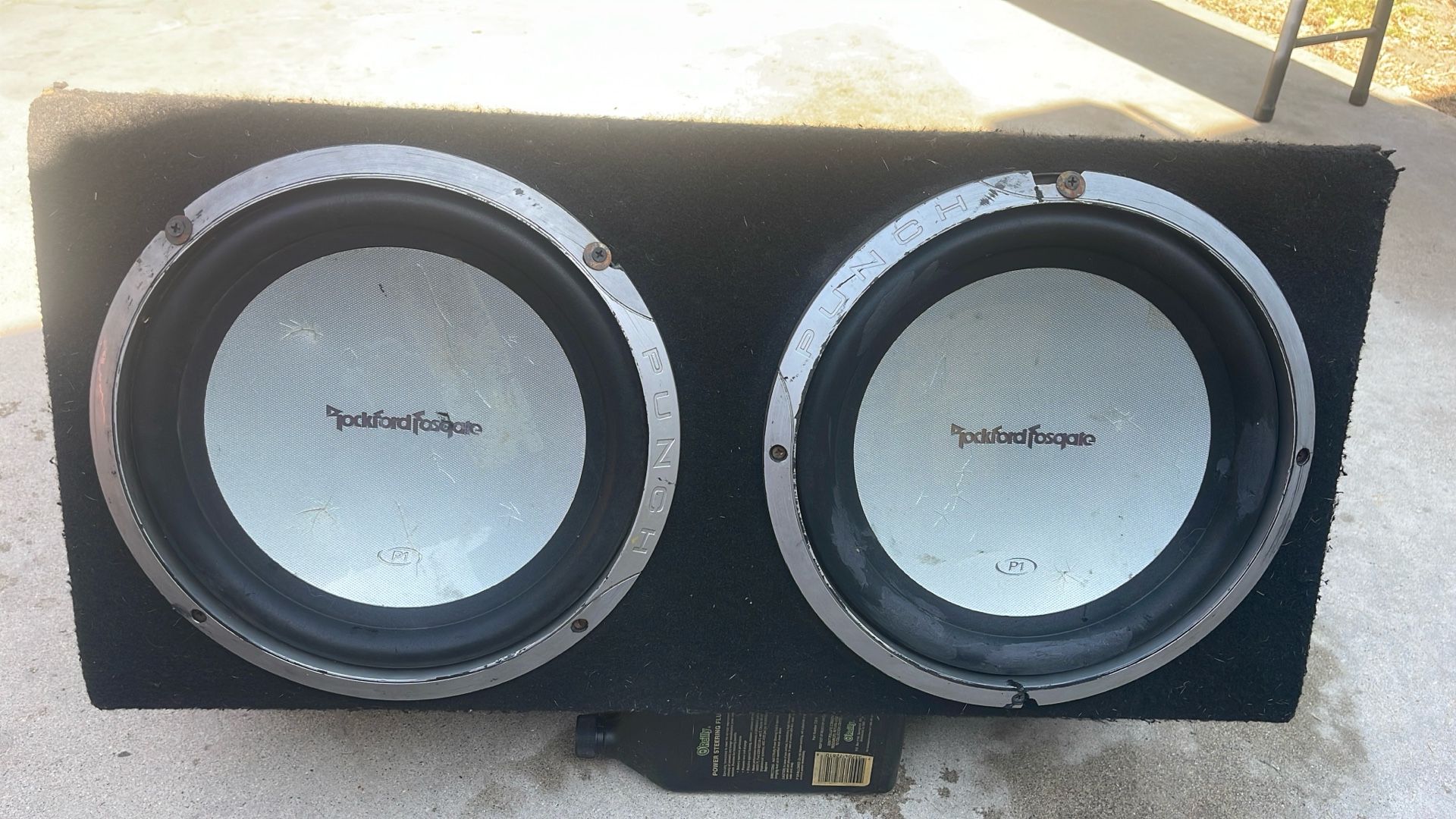 Cajón Con dos Subwoofer 12” Rokfordfosqate (p1)