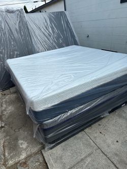 Luxury  memory foam full    size 12” New mattress in a plastic sealed.     Venta de colchones  ☎️📲call or Tex (213)713-74-89   Hablamos Español  Matt