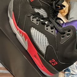 Retro Jordan’s 10.5 Mens