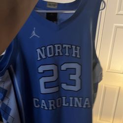 JORDAN NC JERSEY SIZE L