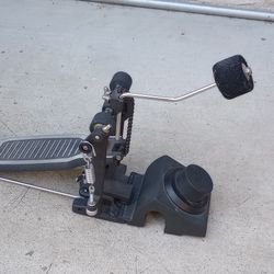 Alessis Electronic Bass Drum Kick Pad And Pedal LN