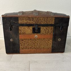 Antique Dome Top / Humpback Steamer Trunk