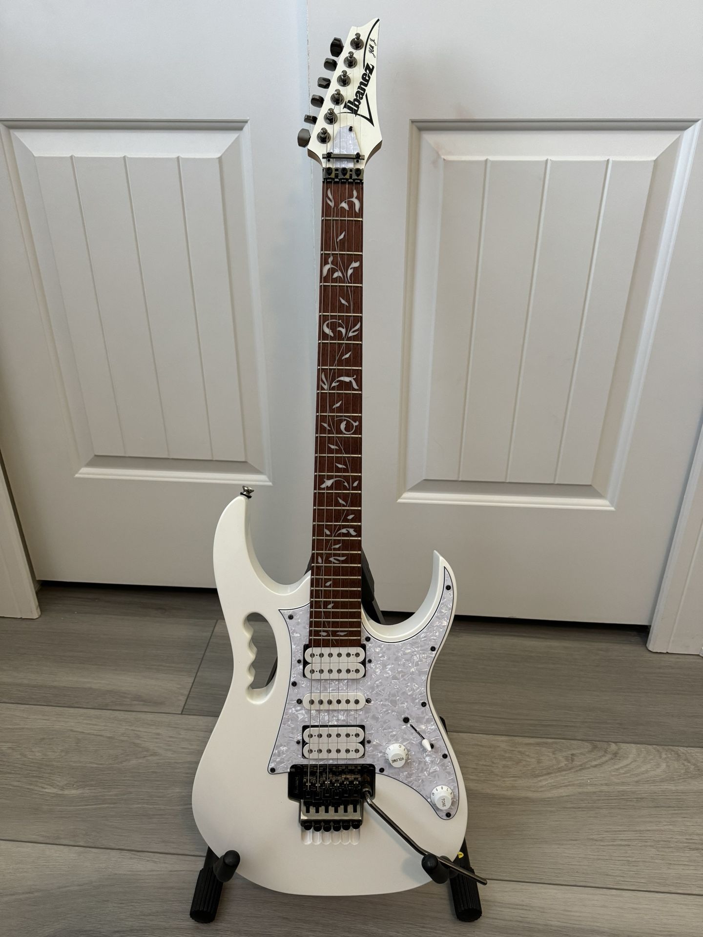 Ibanez JEM-JR White Pearl Pickguard Hard-Shell Case Guitar Stand and Hipshot Tremsetter Installed + More