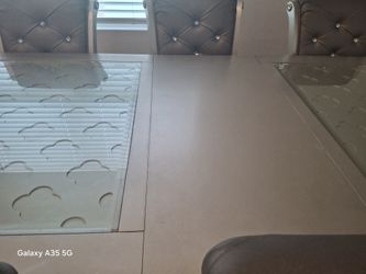 Beutiful Dining Table