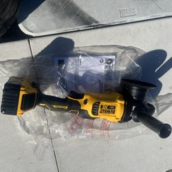 Brand New Milwakee Polisher With Battery Six Amp