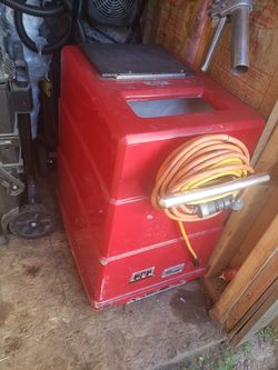 Carpet cleaner