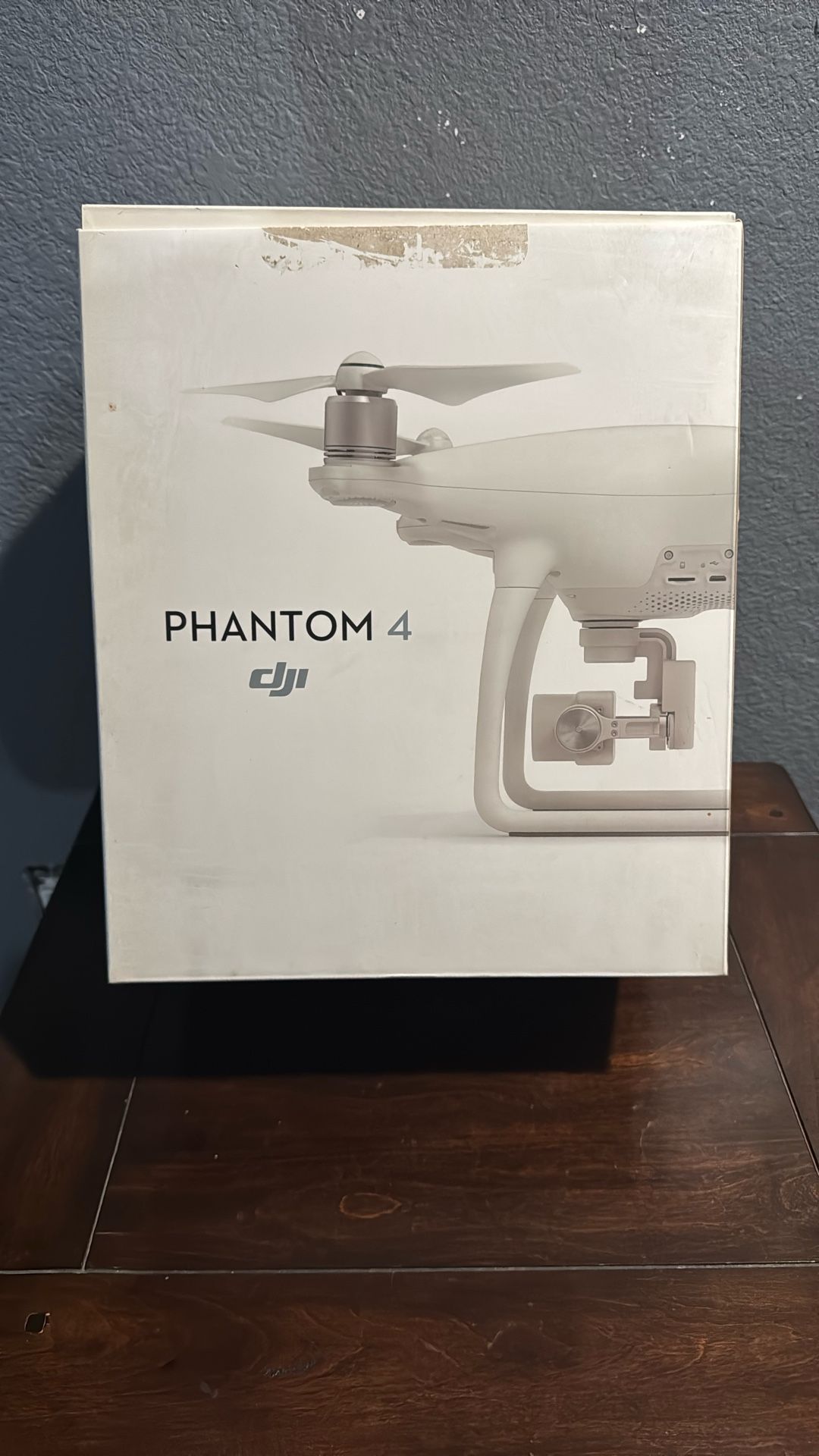Drone Phantom 4 Like New Used 3 Times