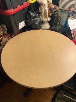 Round table