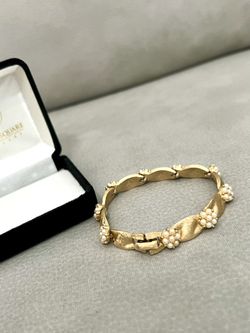 Gold Over Brass Vintage Pearl Bracelet