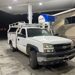 2006 Chevy Silverado 2500HD Utility Truck