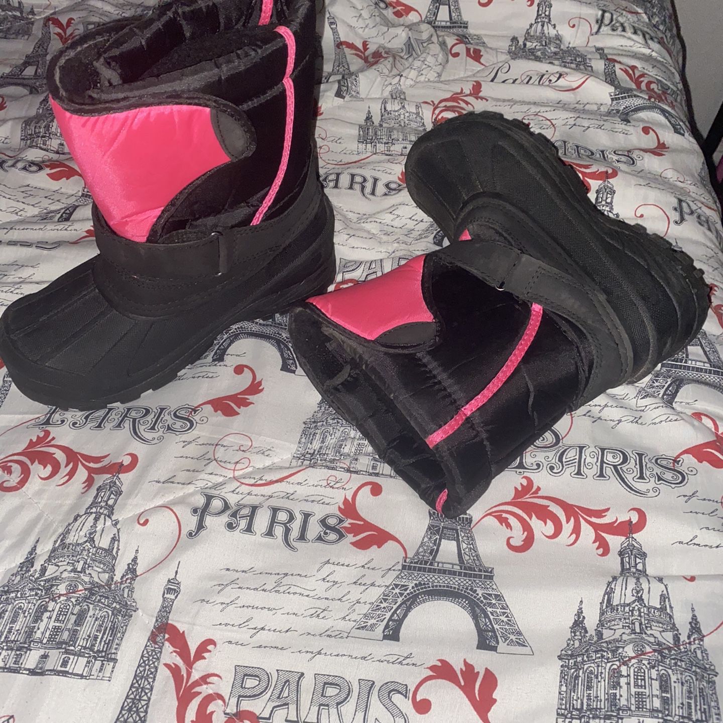 Snow Boots Size 3