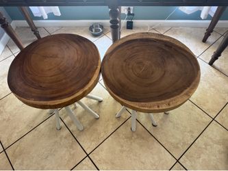 Solid wood 2 end tables